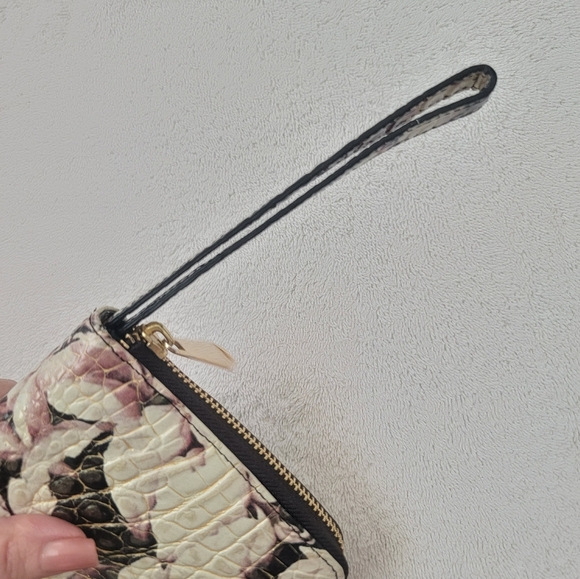 Brahmin Skyler Eden Melbourne Travel Wallet - Picture 6 of 13